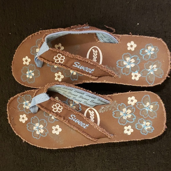 Flip Flop Bundle Size M 7-8 - Picture 3 of 7